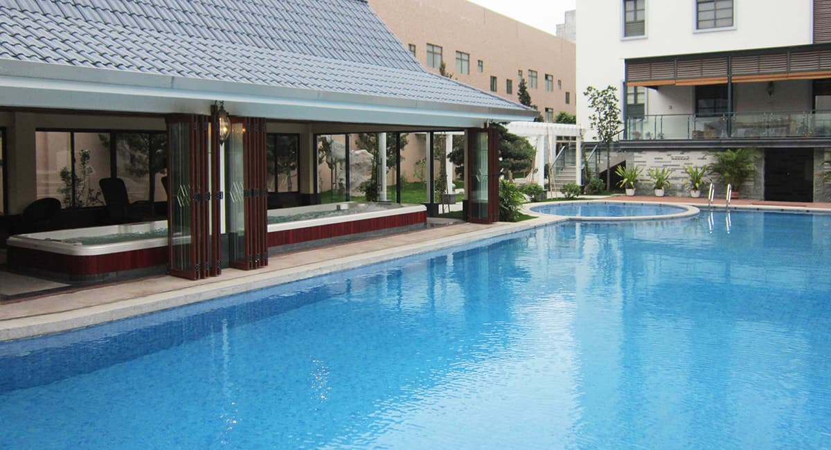Massage Pool