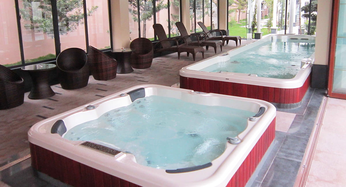 Massage Pool