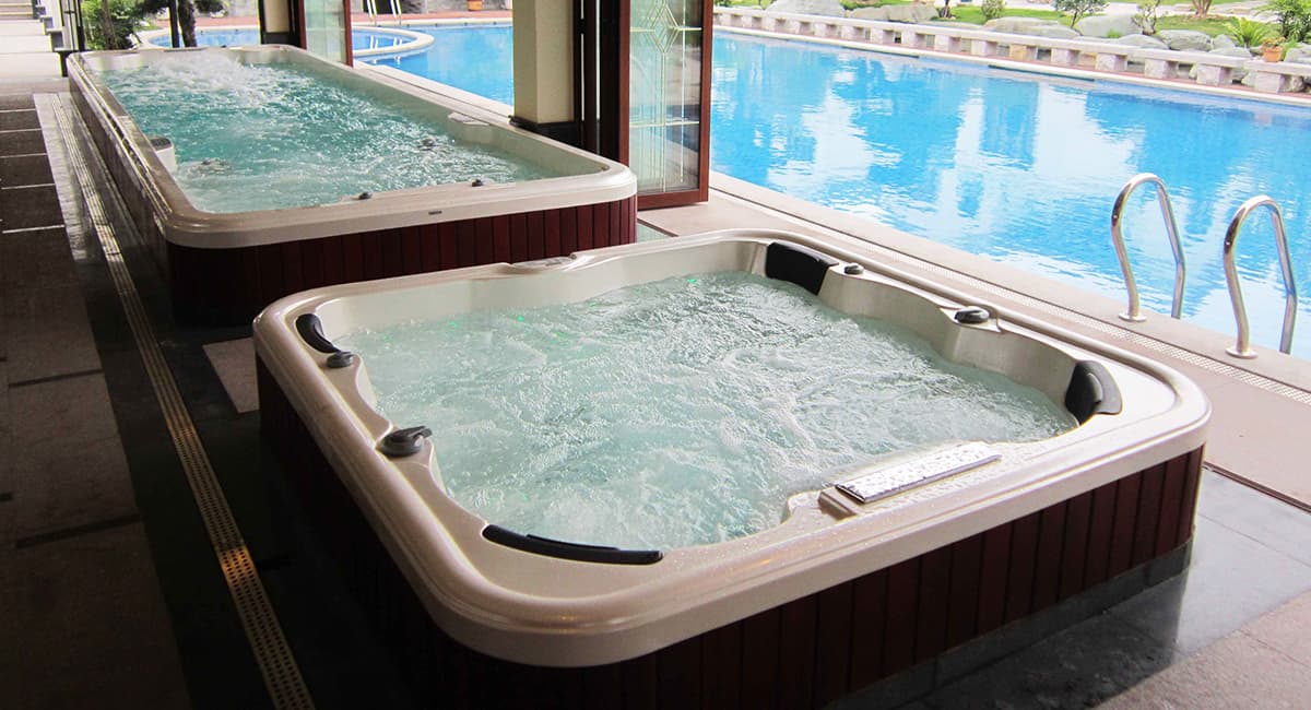 Massage Pool