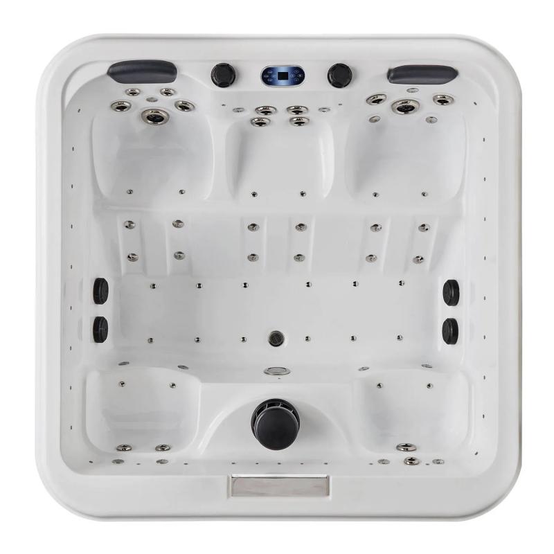 Why Does the Water in a Spa Hot Tub Become Cloudy and Foamy?